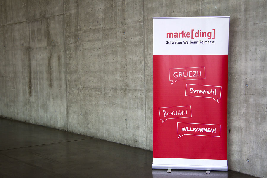 <span>marke[ding] Messe<br>grafik | eventfotografie | messedesign</span><i>→</i>